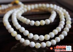 對于俄羅斯蜜蠟特點,不妨和烏克蘭蜜蠟做個對比!