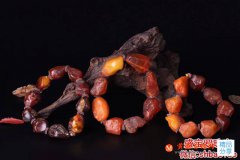 蜜蠟原石手串多少錢一克？如何挑選原石手串？