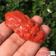 如何鑒別南紅手串？學會這么看再也沒犯過錯