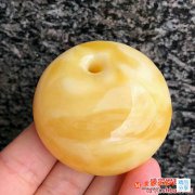 這樣的雞油黃飄白花蜜蠟，你買對了嗎？