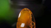 金絞蜜蠟多少錢一克，原來影響價格的幕后“黑手”是它！