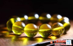 到底琥珀有什么作用，何不戴上感受一下！