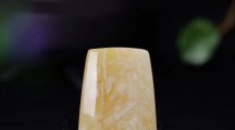 帶白花的蜜蠟多錢一克，想入手的玩友看看吧！