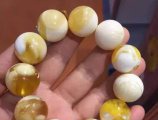 金絞白蜜蠟好嗎，不好你能送給我嗎？