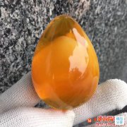 金絞蜜會比蜜蠟好看嗎，答案太出乎意料了！