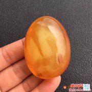 金絞蜜吊墜