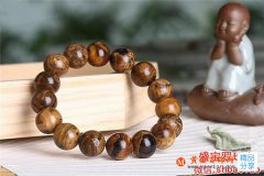 花珀價格多少錢一克，花珀里面真的有花朵？