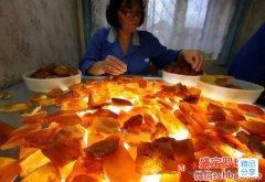 琥珀原石價格多少錢一克，揭秘石頭的真實價值！