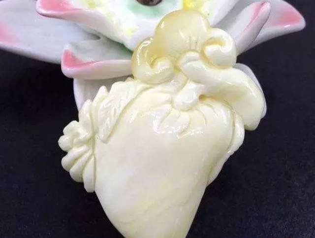 琥珀有幾種顏色，能說清的恐怕沒幾個！
