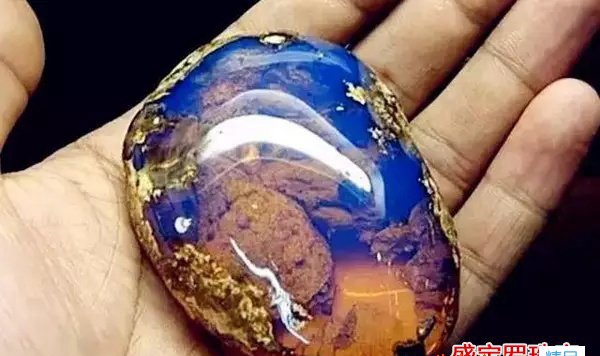 最普通的琥珀原石圖片及價格，原石多少錢一克？