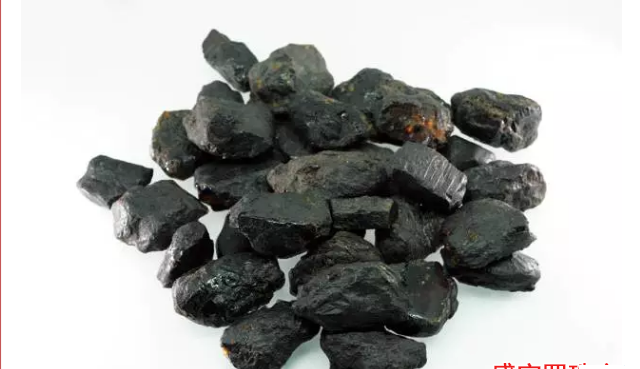 最普通的琥珀原石圖片及價格表，現在知道還來得及！