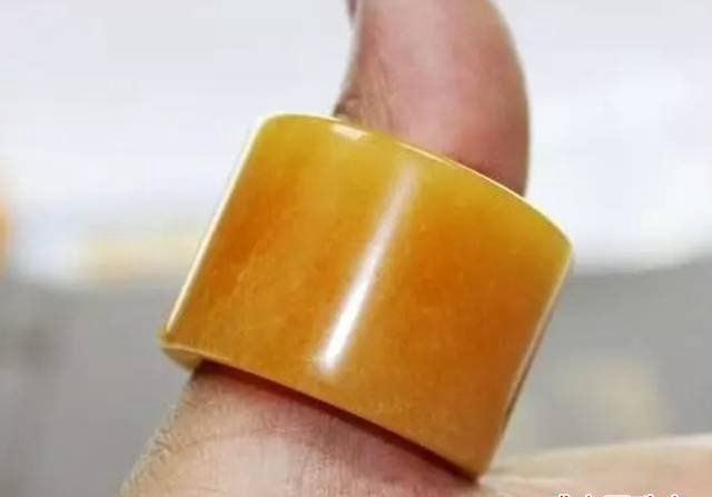 蜜蠟鑲嵌戒指，一種戴著沒有負重感的戒指！