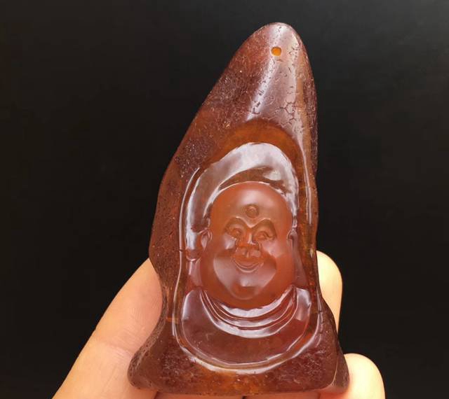 琥珀蜜蠟原石的價格