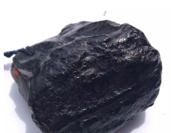 撫順琥珀原石價格 撫順琥珀的特點！