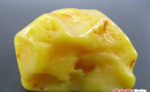 琥珀原石都什么價，如何挑選原石？