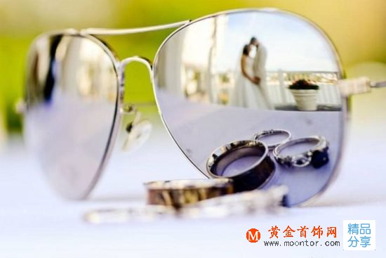定格幸福瞬間！與眾不同的創意婚戒攝影-創意珠寶