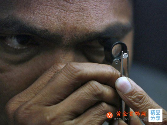 與眾不同的戴比爾斯(DE BEERS)-品牌感人故事