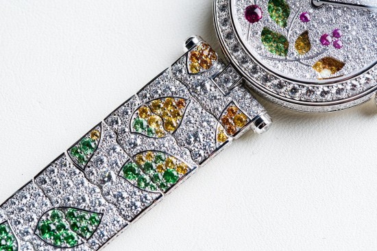 見證時光荏苒 Van Cleef &#038; Arpels全新Lady Jour des Fleurs珠寶腕表
