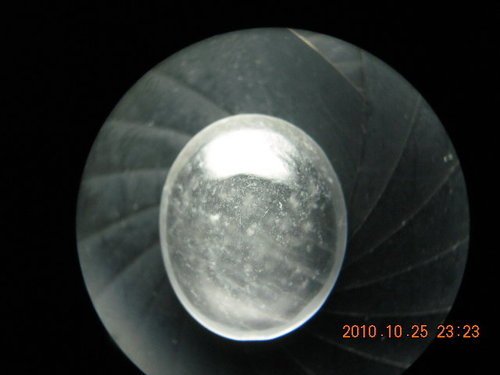 翡翠鑒定范例：水沫子(灌膠、染色)-珠寶首飾展示圖【行業經典】