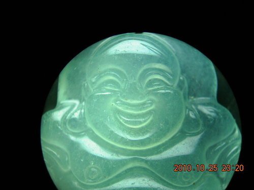 翡翠鑒定范例：水沫子(灌膠、染色)-珠寶首飾展示圖【行業經典】