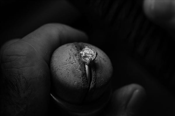 揭秘完美鉆石的開采、設計、制作全過程-珠寶首飾展示圖【行業經典】