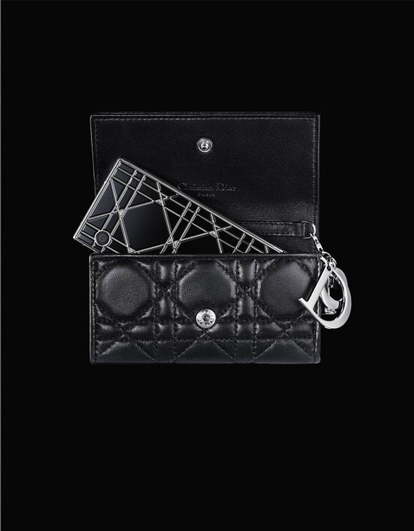 Dior Phone：珠光寶氣-珠寶首飾展示圖【行業經典】