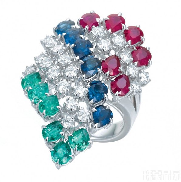 Larry Jewelry繽紛彩寶展露夏日情懷-珠寶首飾展示圖【行業經典】