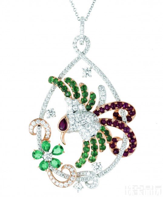 Larry Jewelry繽紛彩寶展露夏日情懷-珠寶首飾展示圖【行業經典】