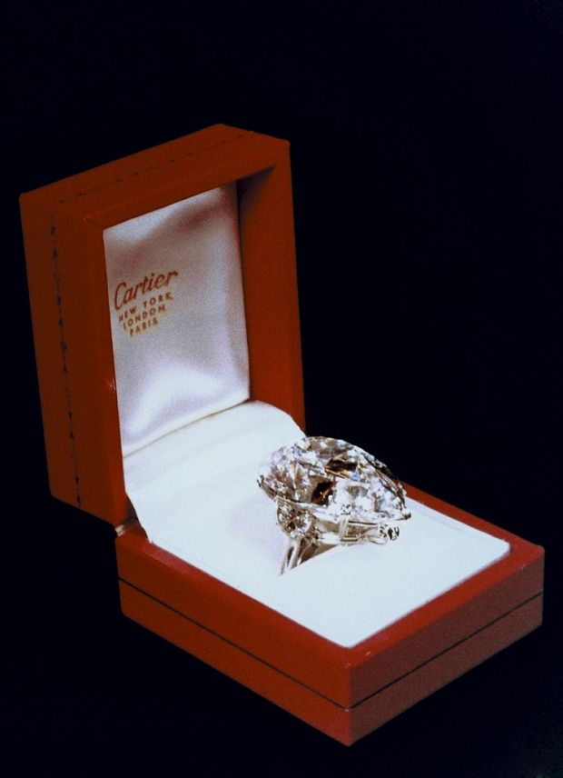 伊麗莎白泰勒的見證愛情的珠寶情史BVLGARI,Cartier&#8230;-珠寶首飾展示圖【行業經典】