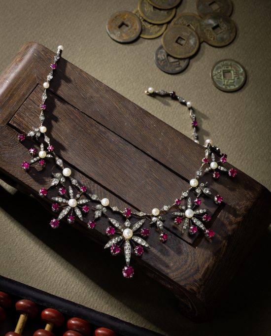 Bonhams《珍罕珠寶及翡翠》2016拍賣臻品欣賞-精美珠寶【秘密：適合高貴女人的珠寶】