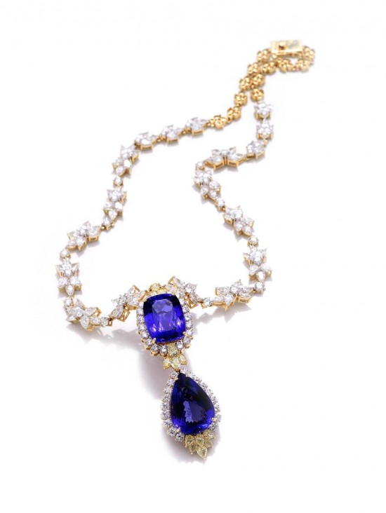 坦桑石(Tanzanite)：奢華之藍-精美珠寶【秘密：適合高貴女人的珠寶】