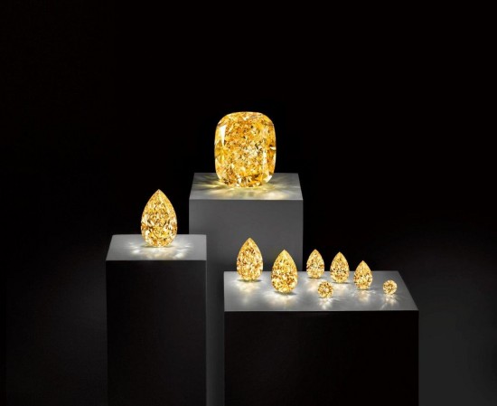 再添傳世名鉆 格拉夫(Graff)132.55克拉枕形濃彩黃鉆-珠寶首飾展示圖【行業經典】