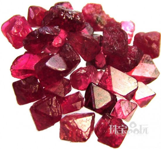 尖晶石(Spinel)-珠寶首飾展示圖【行業經典】