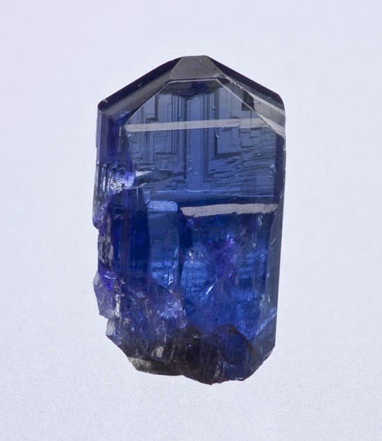 丹泉石(Tanzanite)-珠寶首飾展示圖【行業經典】