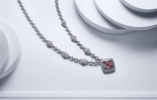 Louis Vuitton：奢華勛章-精美珠寶【秘密：適合高貴女人的珠寶】