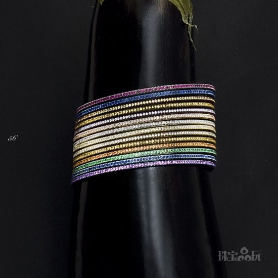 一組珠寶大片讓你游走在平凡與奢華之間-精美珠寶【秘密：適合高貴女人的珠寶】