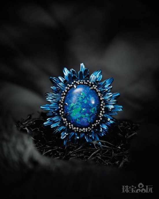 夢幻之花 蕭邦(Chopard)Fleurs d’Opales全系列花形戒指-精美珠寶【秘密：適合高貴女人的珠寶】
