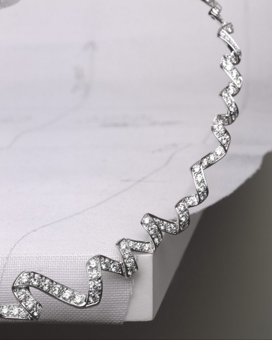 Christian Dior：建筑=時裝=珠寶-精美珠寶【秘密：適合高貴女人的珠寶】