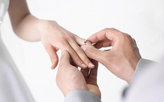 婚戒：永恒的信物-精美珠寶【秘密：適合高貴女人的珠寶】