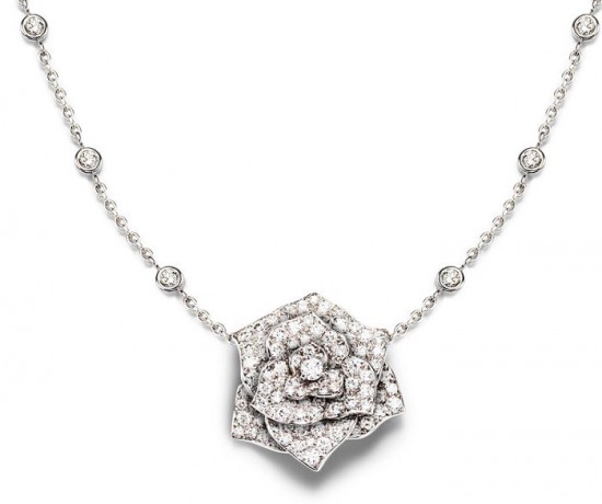 Piaget：無法取代的玫瑰初戀-精美珠寶【秘密：適合高貴女人的珠寶】