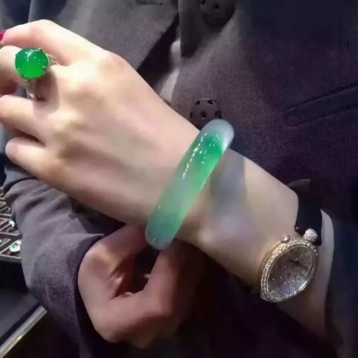 “人養玉三年，玉養人一生”，已被科學證實！2