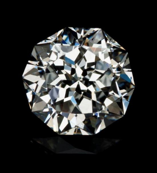 Lili Diamonds：指尖上的工藝-品牌感人故事