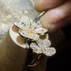 梵克雅寶(Van Cleef & Arpels):春夏雙生花-精美珠寶【秘密:適合高貴女人的珠寶】