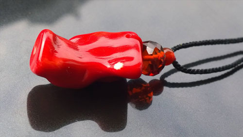 
	經常佩戴紅珊瑚對身體有什么好處？
