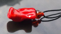 
	經常佩戴紅珊瑚對身體有什么好處？

