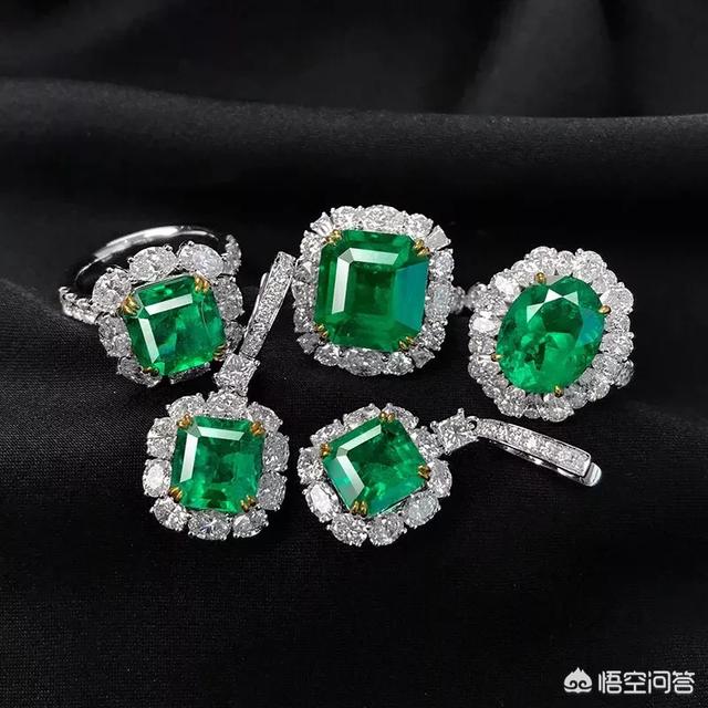 戒指白金好還是黃金好？【結婚“戒指”到底買黃金的還是白金的?看完不再糾結】