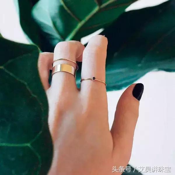 黃金戒指跟鉆戒戴一起【戒指疊戴的魅力】