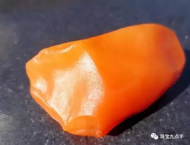 金絲玉是什么材質？【金絲玉鑒別】