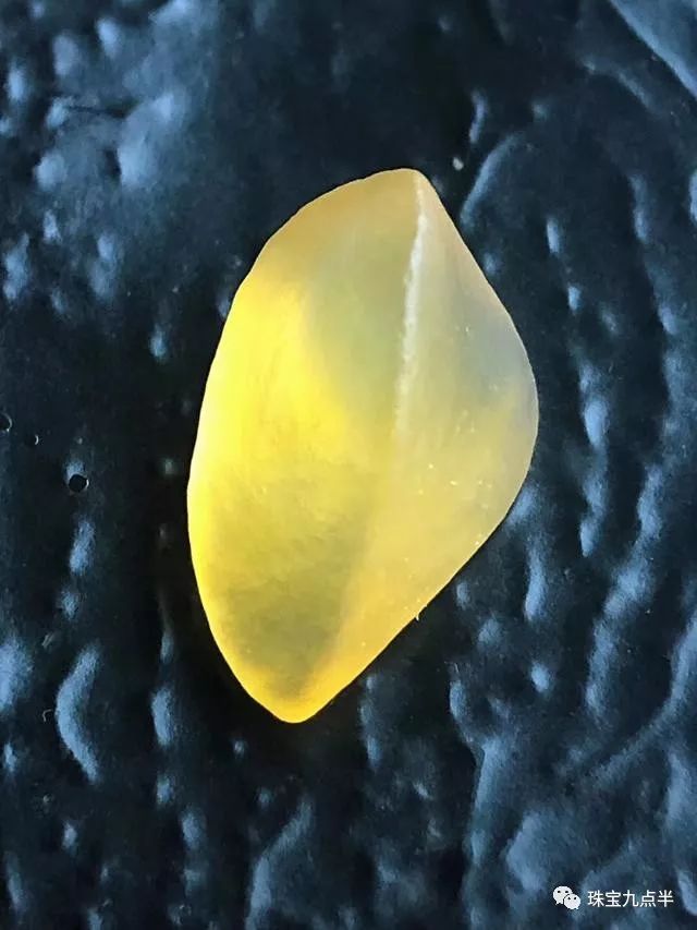 金絲玉是什么材質？【金絲玉鑒別】
