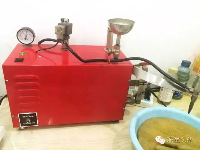 同樣是黃金首飾，為什么黃金首飾加工費會相差這么大？【買黃金首飾注意事項】